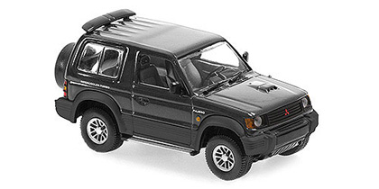 Maxichamps Mitsubishi Pajero SWB noir '91 