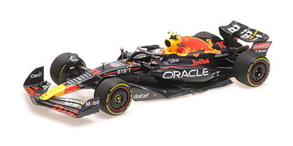 Minichamps Red Bull RB18 Perez