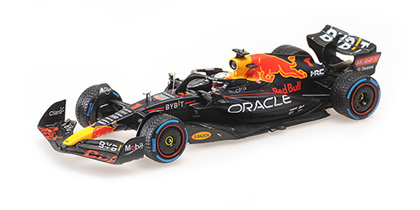 Minichamps Red Bull RB18 Verstappen