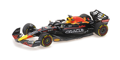 Minichamps Red Bull RB18 Verstappen