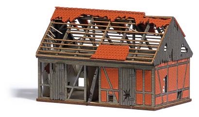 Busch Etable en ruine
