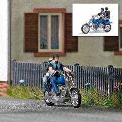 Busch Couple de bikers avec moto 