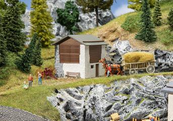 Faller Grange &agrave; foin Graub&uuml;nden