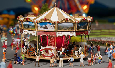 Faller Manege d'enfants         
