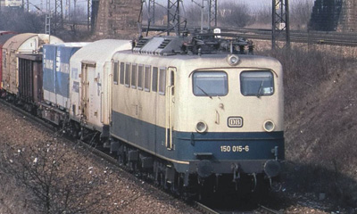 PIKO Loco Electrique BR150 AC Beige