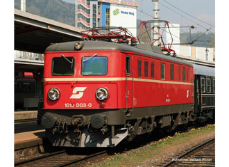 PIKO LOCOMOTIVE BR1010 OBB