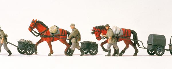 Preiser cheval + homme tirant chariot