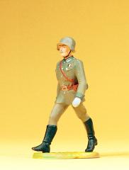 Preiser officier allemand marchant