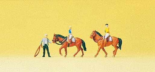 Preiser &agrave; l'&eacute;cole d equitation