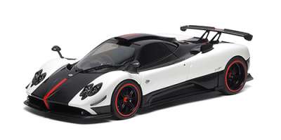 voitures-civiles-1/18-AlmostReal-Pagani Zonda Cinque coupé