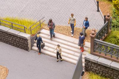 Faller Personnes dans escaliers
