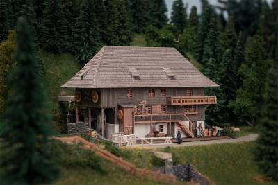 Faller Moulin &ouml;hler avec figurine