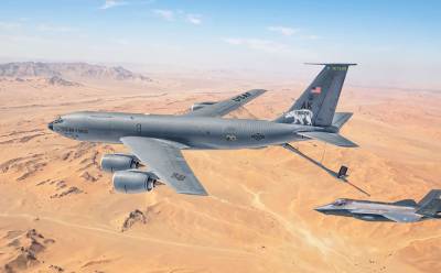Italeri KC-135&trade; R/FR Stratotanker&trade;
