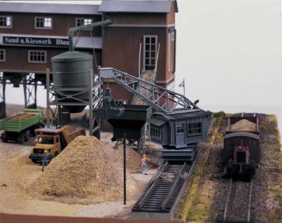 PIKO Grue de d&eacute;chargement     